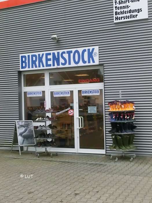 Birkenstock Neustadt außen