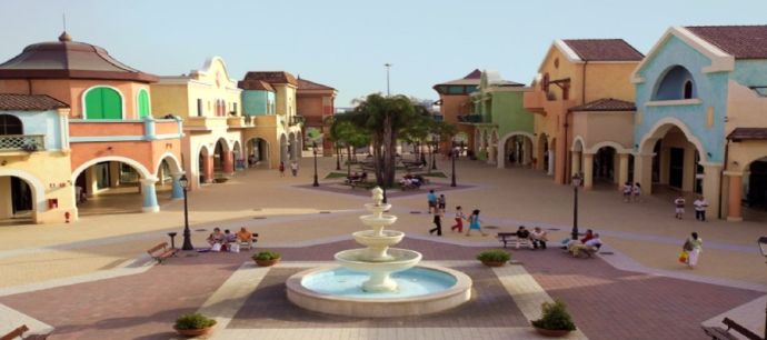 Puglia Outlet Village2